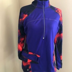 Athleta Half-Zip with thumb sleeves